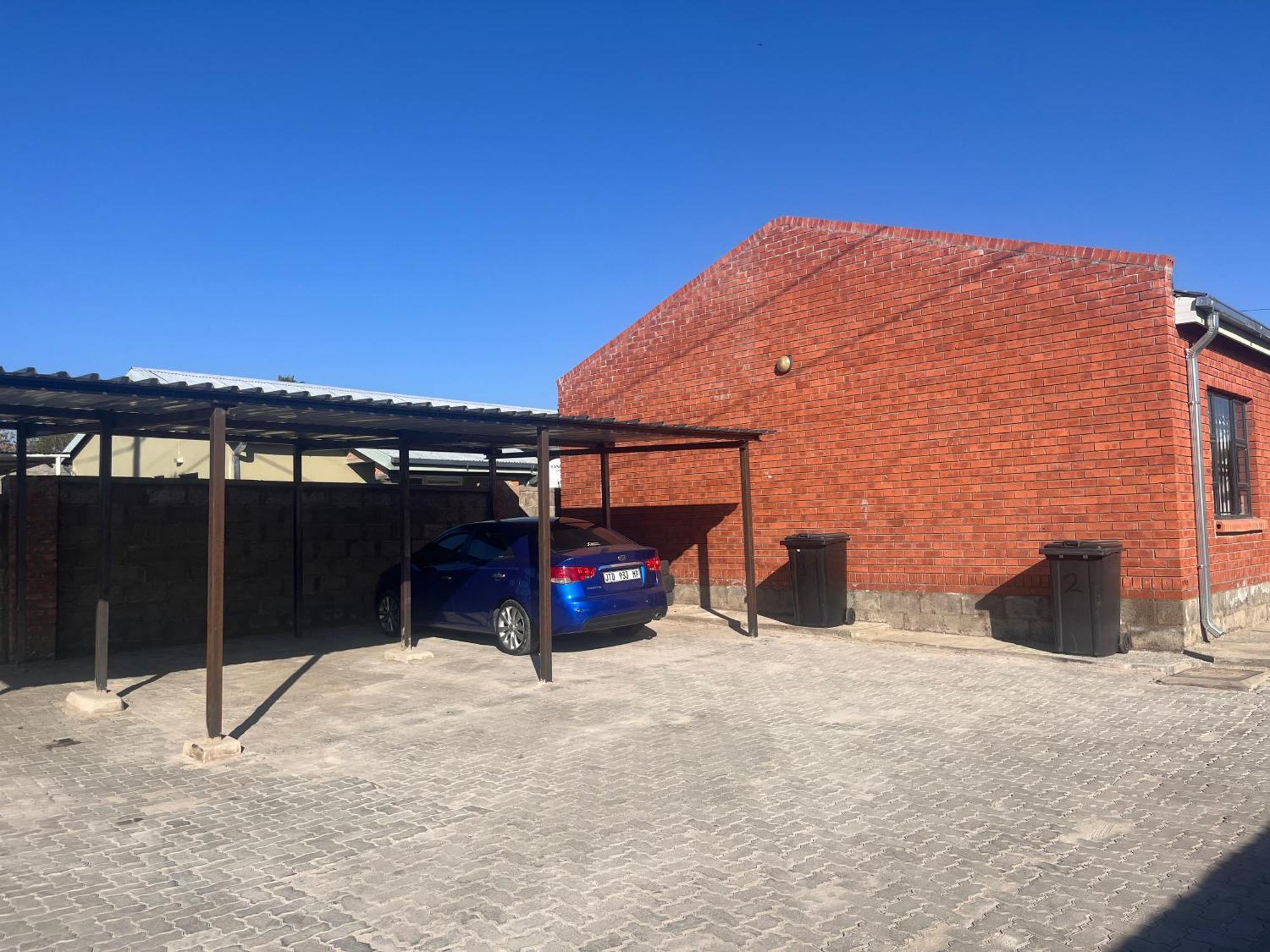 Stylish Self Catering Unit In Maseru Cbd Exterior photo